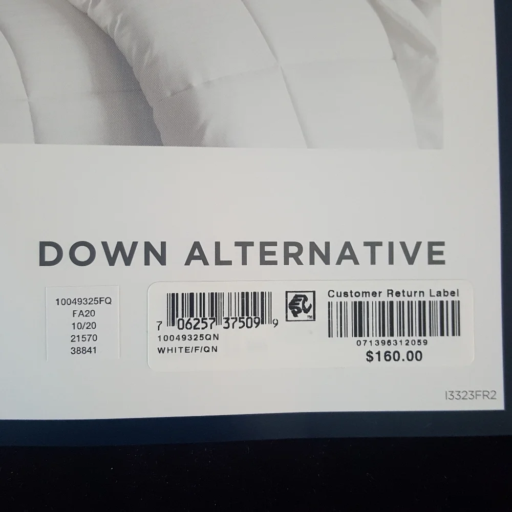 Charter Club Super Luxe Year Round Comforter FULL/QUEEN